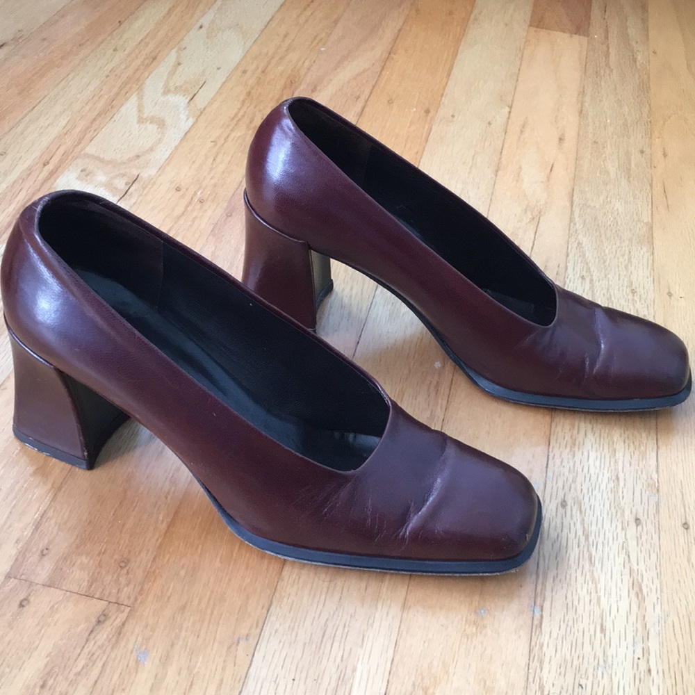 Vintage Via Spiga maroon heels